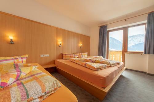Bed & Breakfast Garni Froy