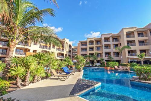 Apartamentos Beachfront Penthouse At El Faro Reef 401