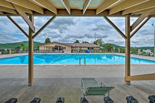 Holiday Island Home - 9 Mi To Eureka Springs