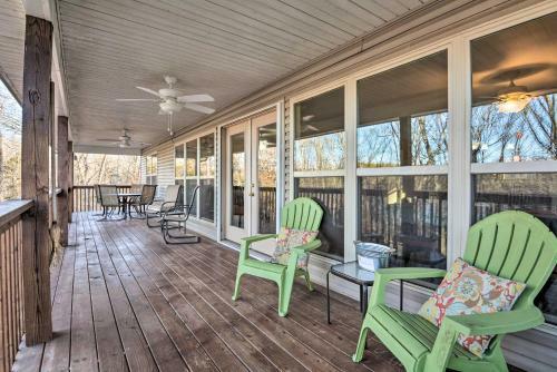 Lakefront Home On Table Rock With Fire Pit And Grill!