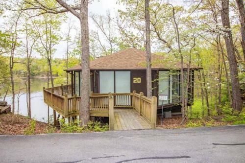 Unit 20 - Treetop 2 Bedroom Villa