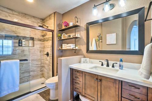 Apartamento Hollister Condo With Table Rock Lake On-site!