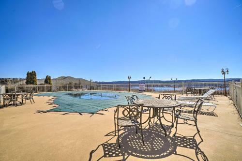 Apartamento Hollister Condo With Table Rock Lake On-site!