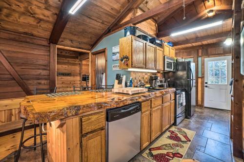 Cozy Kimberling City Cabin 15 Mi To Branson!