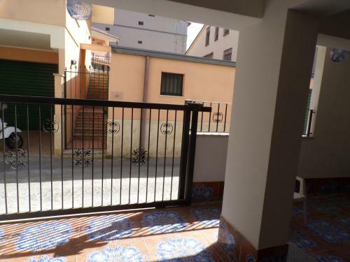 Hostal Nuova Aurora Rent Rooms