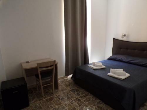 Hostal Nuova Aurora Rent Rooms