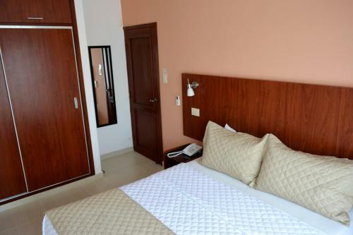 Aparthotel Premium Suites Santa Cruz