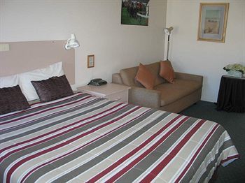 Balnarring Village Motor Inn
