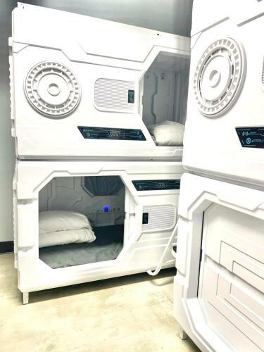 Sleep Pod#4 Near Ski Hill And Biking