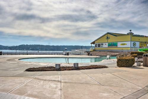 Updated Osage Beach Cottage With Resort Perks!