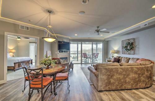 Apartamento Top Floor End Unit Condo With Resort Perks!