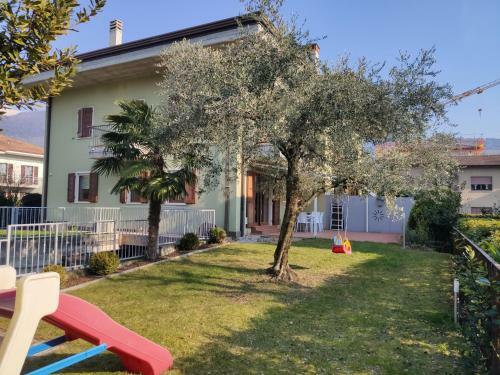 Family Garden Apartment