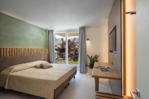 Aris Apartments & Sky Pool - Tonellihotels