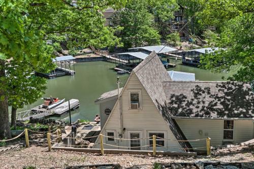 Lakefront Rocky Mount Cabin With Dock And Kayaks!