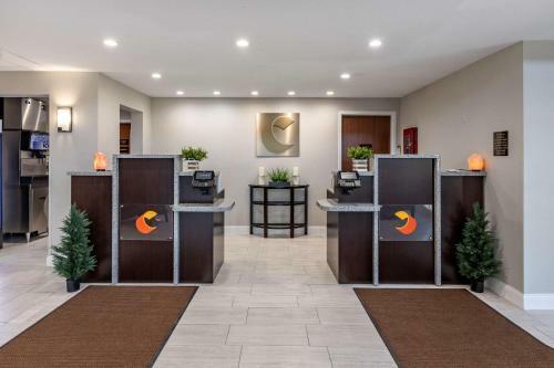 Hotel Comfort Suites St Louis - Sunset Hills