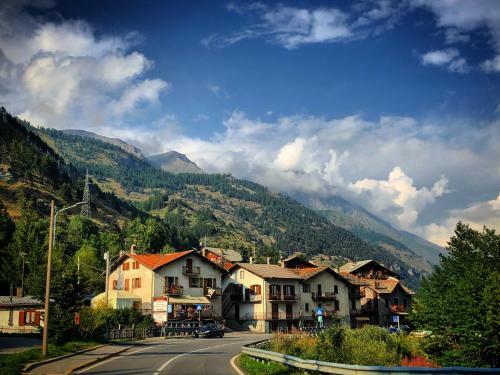 Chalet Des Arts - Charme Apartment With Spa