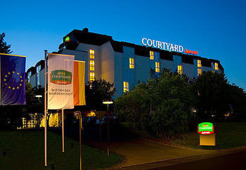 Hotel Courtyard Wiesbaden-nordenstadt
