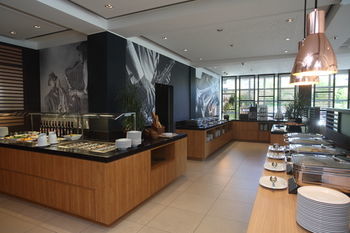 Hotel Courtyard Wiesbaden-nordenstadt
