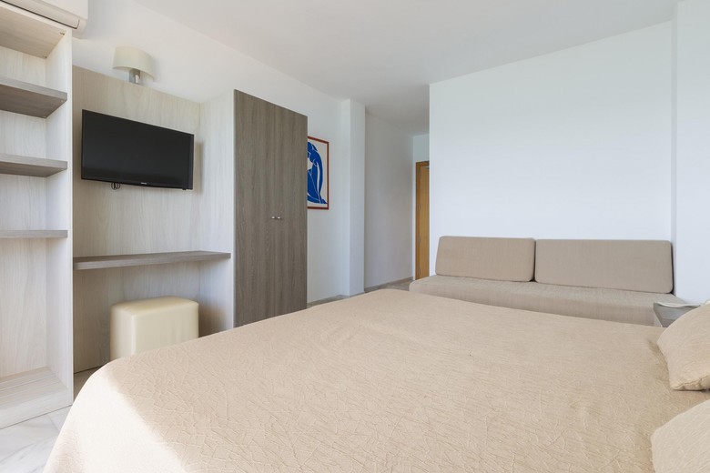 Hotel Palia La Roca