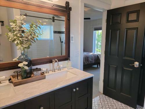 Among The Aspens Family Cottage