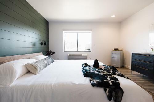 Hotel Wonderstone At Glacier