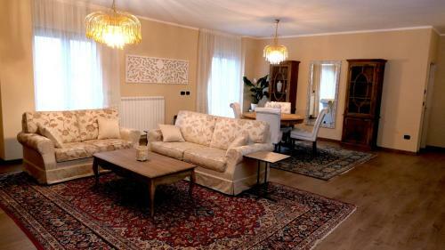 Erania Rooms & Apartments