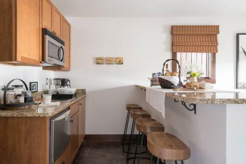 Stunning Home, Right On The Yellowstone River