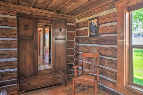 Montana Retreat Original Hamilton Log Cabin!