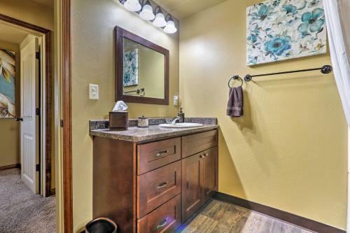 Helena Home With Covered Patio And Views!