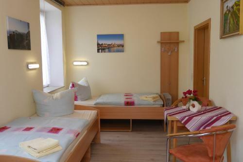 Hostal Ferienhaus "zur Alten Schule"