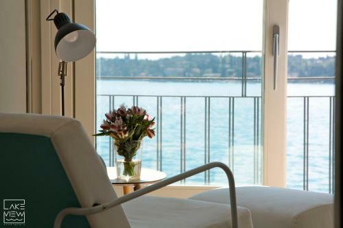 Luxury Lake View Apartments