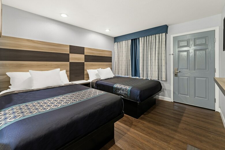 Motel Bay Breeze Inn