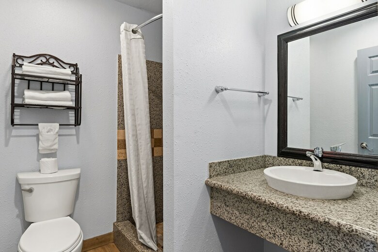 Motel Bay Breeze Inn