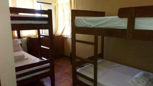 Hostal Makabata Guesthouse