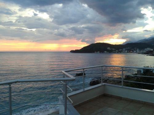 Hostal Magic Ionian Apartments & Rooms