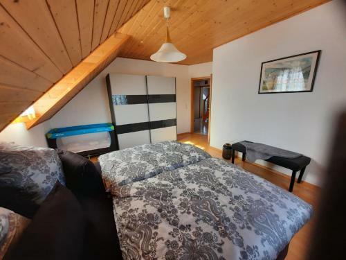 Apartamentos Ferienwohnung Sch�tz
