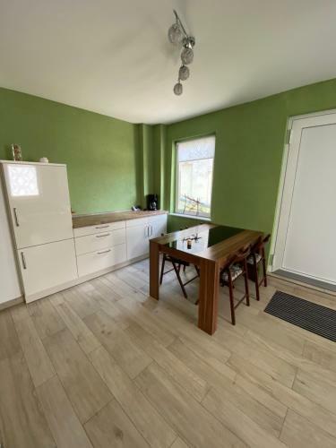 Apartamento Ferienwohnung Zum Saaletalblick