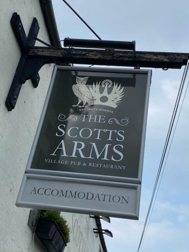 Hotel The Scotts Arms Village Inn