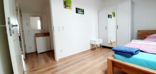 Apartamento Moderne , Helle Ferienwohnung Mit Balkon In M�nchen