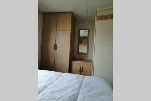 Apartamento 3 Bedroom Self-contained Caravan Next To Beach