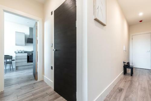 Apartamento ?onpoint -convenient 1 Bedroom Apt With Parking!?