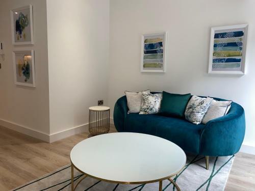 Roomotel - Streetsbrook Apartments