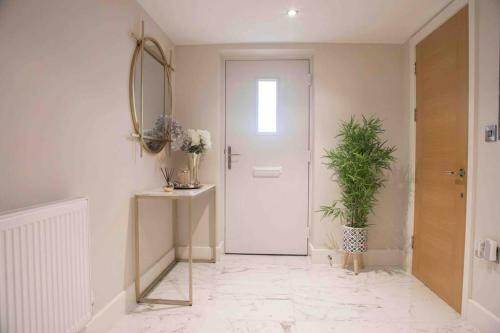 Beautiful 3 Bedroom Town House