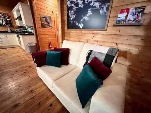 Tufty Lodge, Lake Pochard Lodge 9
