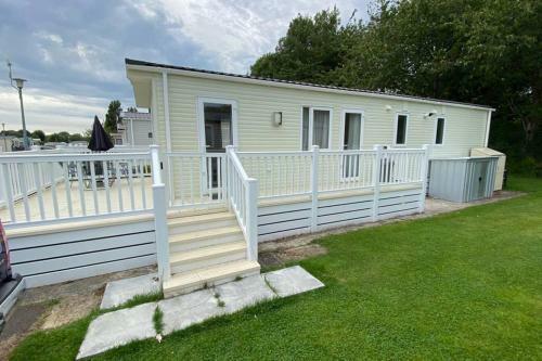 Cotswold Lodge - Pet Friendly