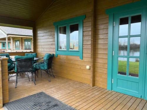 Heron Lodge, Lake Pochard