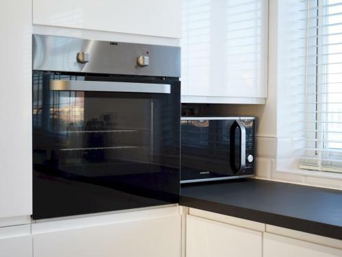 Pass The Keys Amazing Views High End Beachfront 3bed Sleeps 7