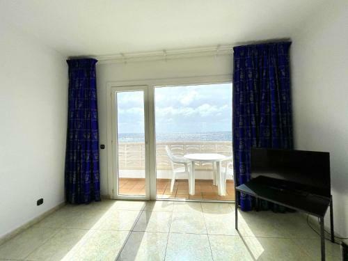 Apartamento En Primera Linea Del Mar, El Hierro