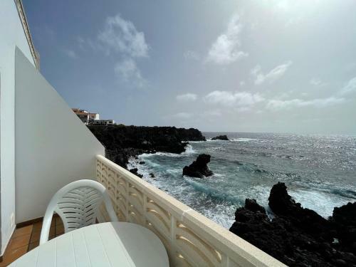 Apartamento En Primera Linea Del Mar, El Hierro