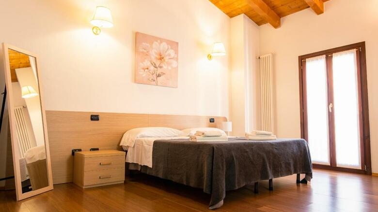 Hostal Antiche Mura - Italian Homing